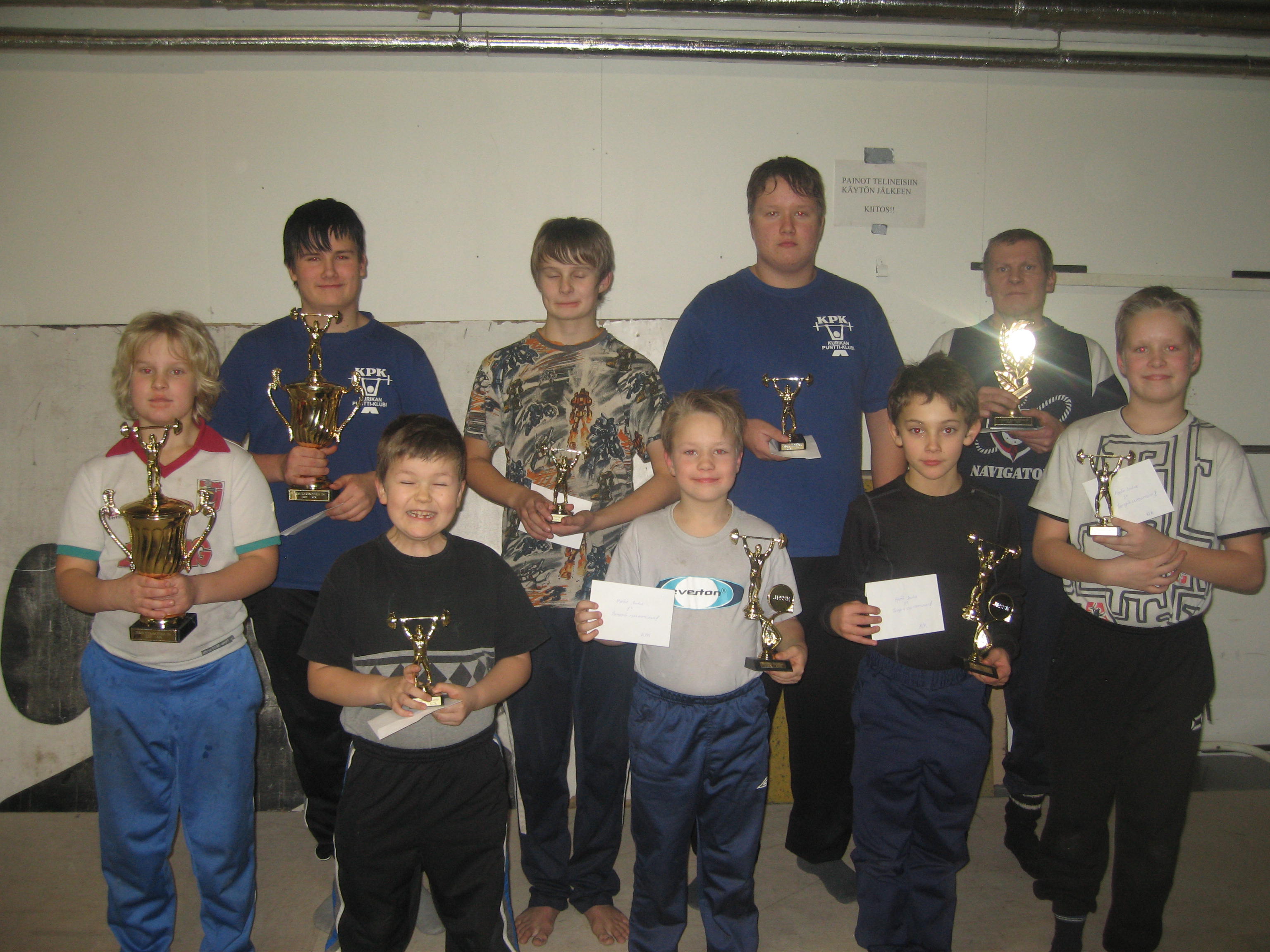 Vuoden 2009 palkitut nostajat ja valmentajat.